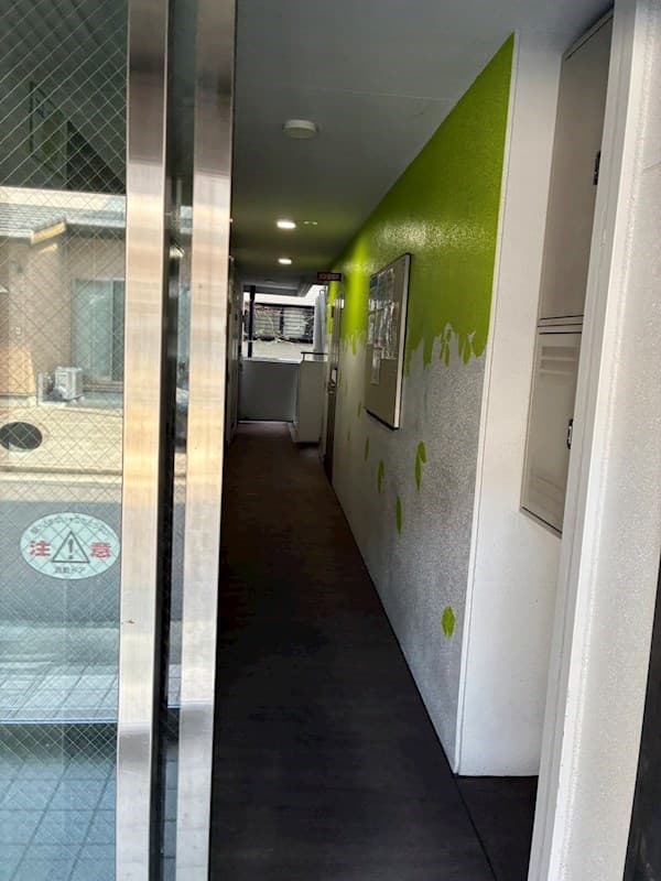 Room image 10