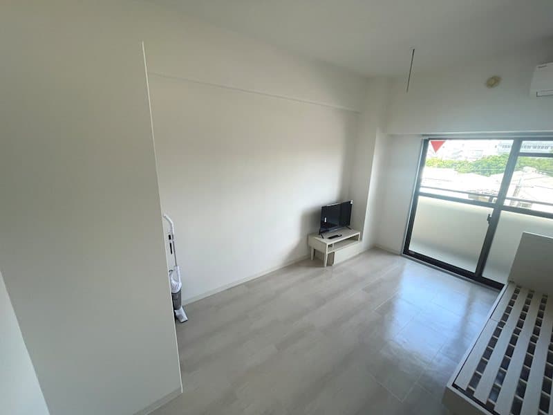 Room image 14