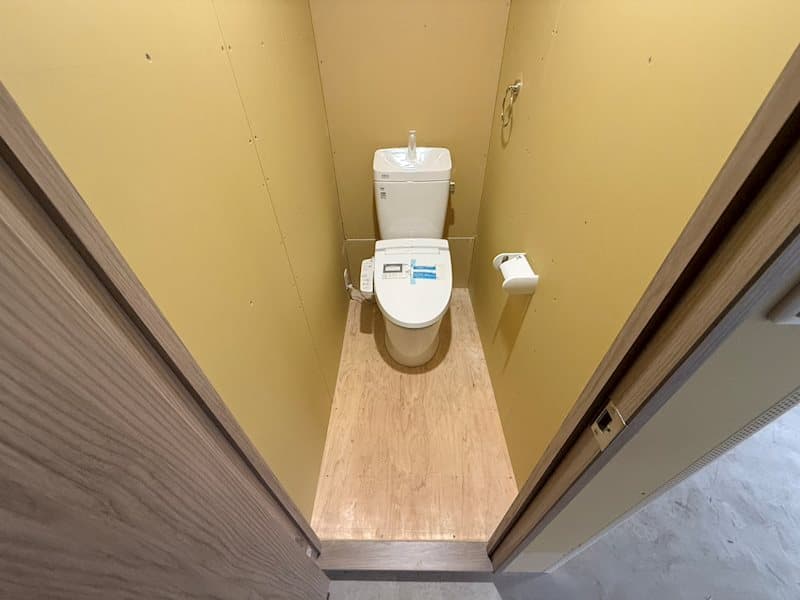 Room image 10