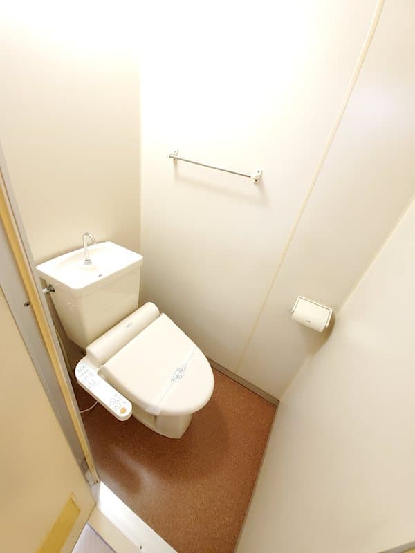 Room image 12