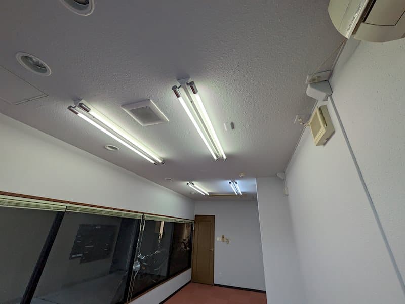 Room image 12