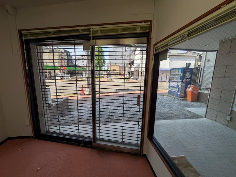 Room image 16