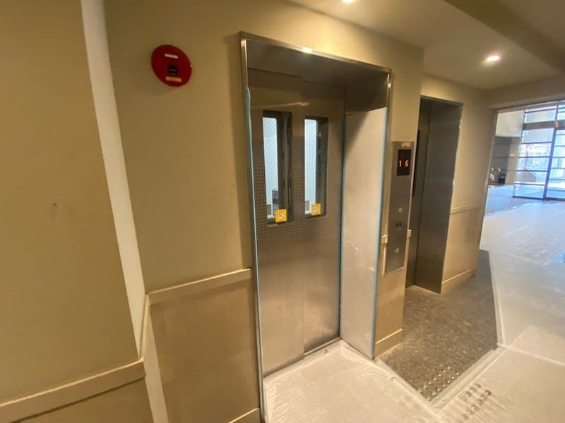 Room image 11