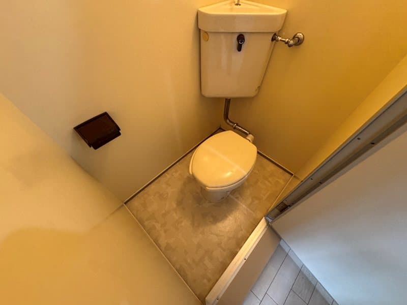 Room image 11