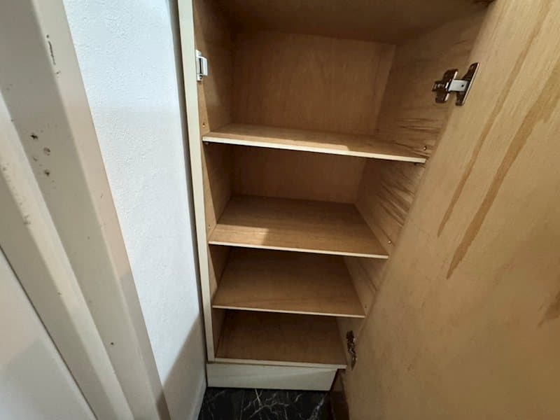 Room image 16