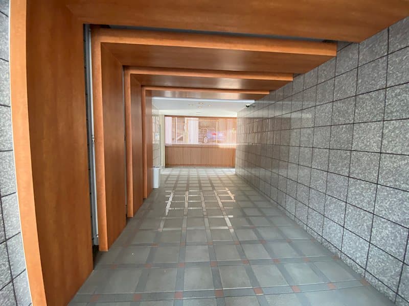 Room image 8