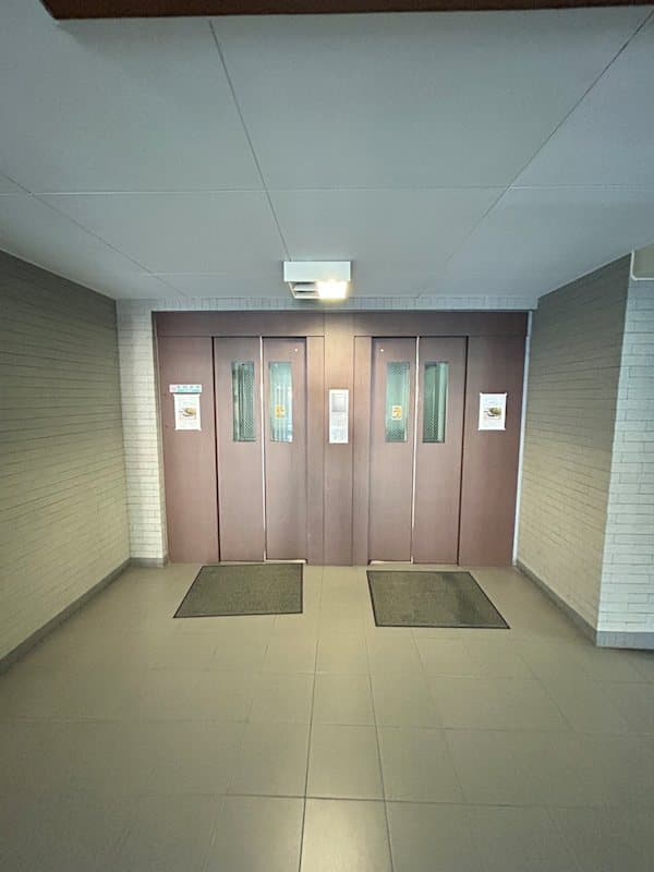 Room image 9