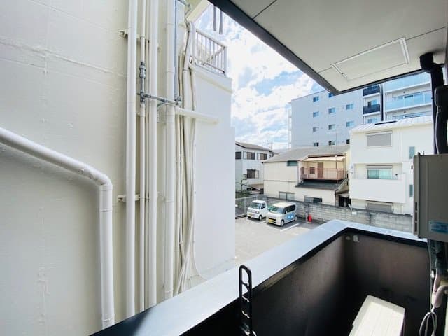 Room image 9