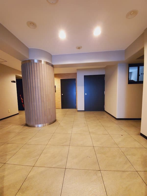Room image 10