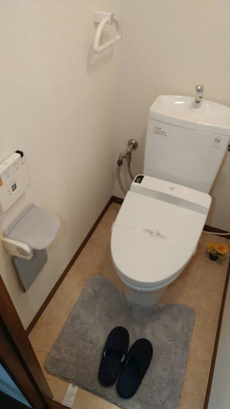 Room image 13
