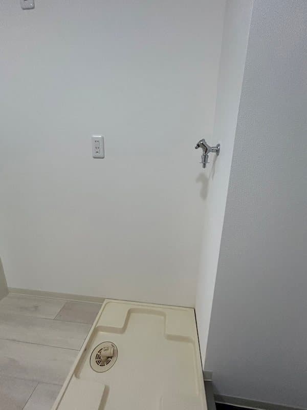 Room image 13