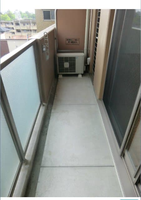 Room image 8