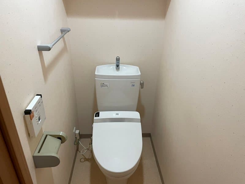 Room image 9