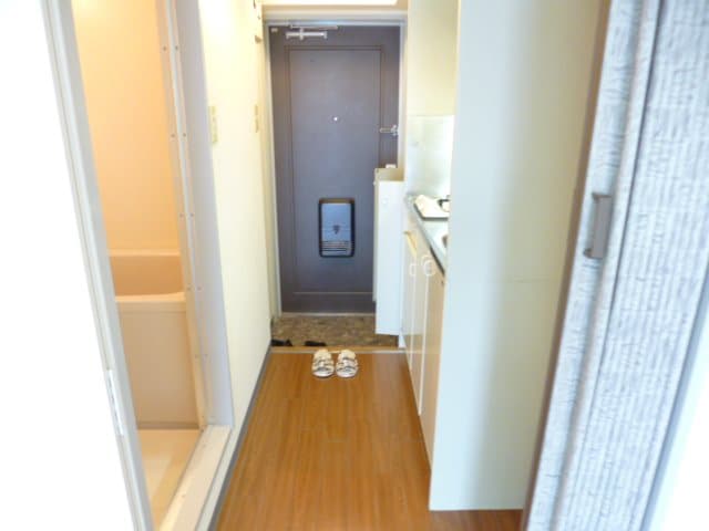 Room image 12