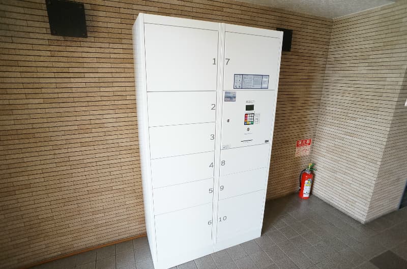 Room image 12