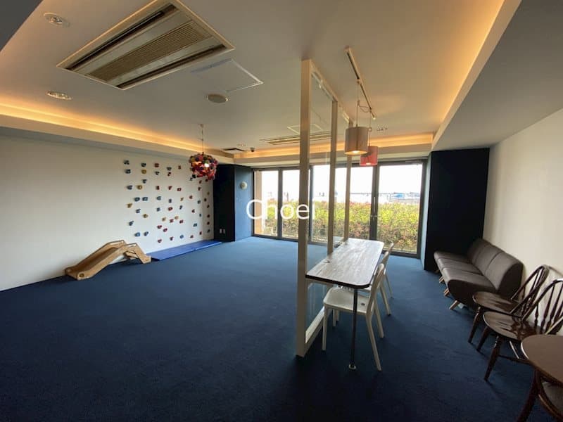 Room image 13