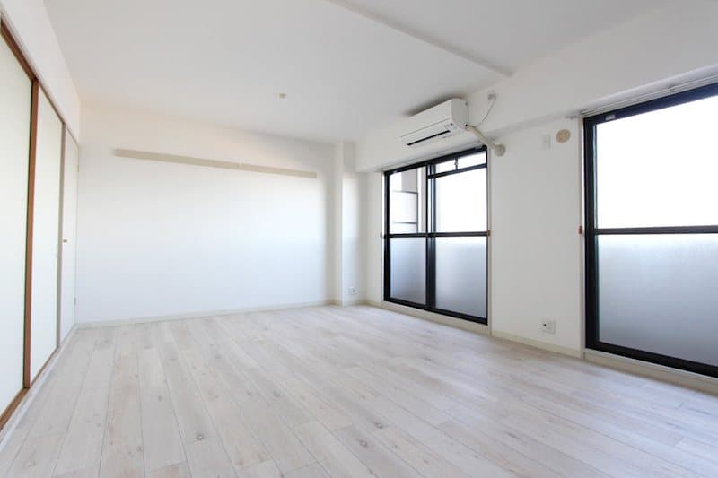 Room image 16
