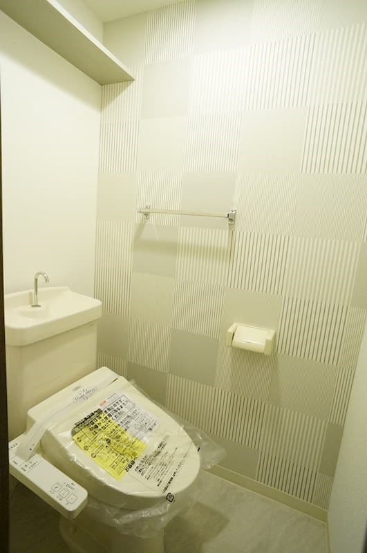 Room image 15