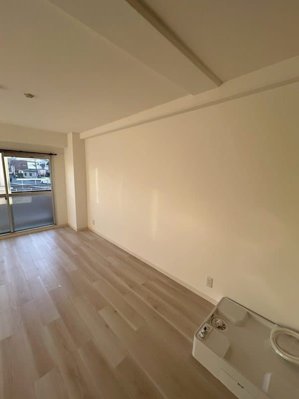 Room image 15