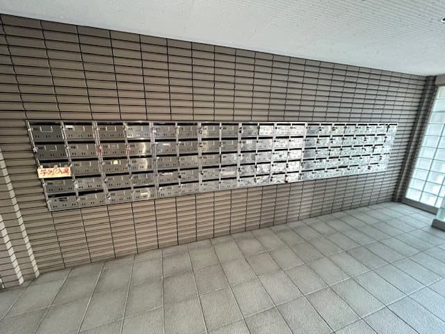 Room image 8