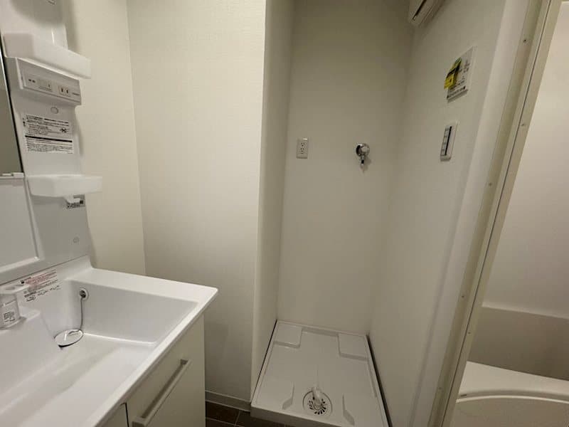 Room image 16