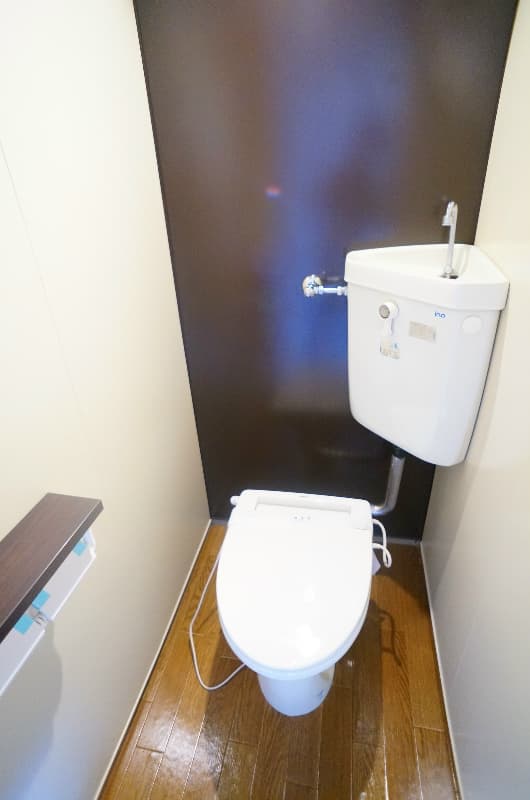 Room image 12