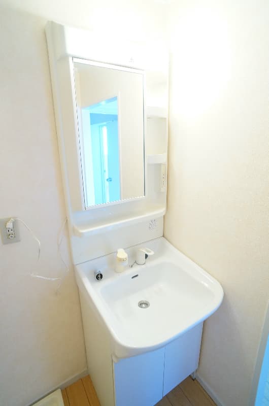 Room image 13