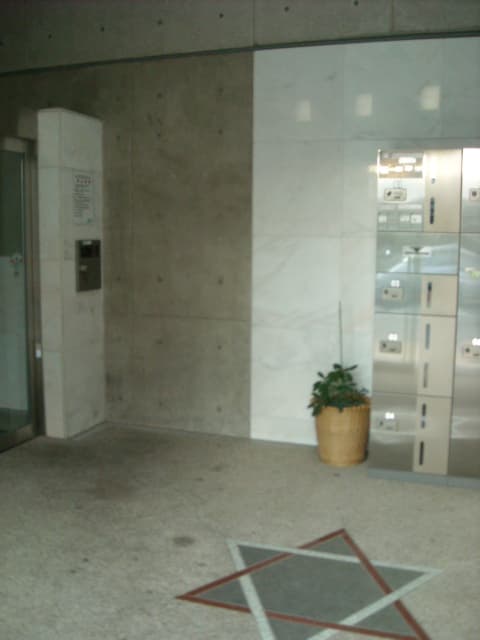 Room image 15