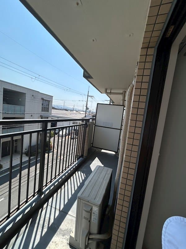 Room image 10