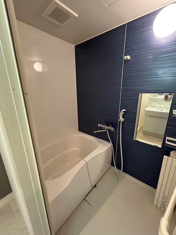 Room image 9