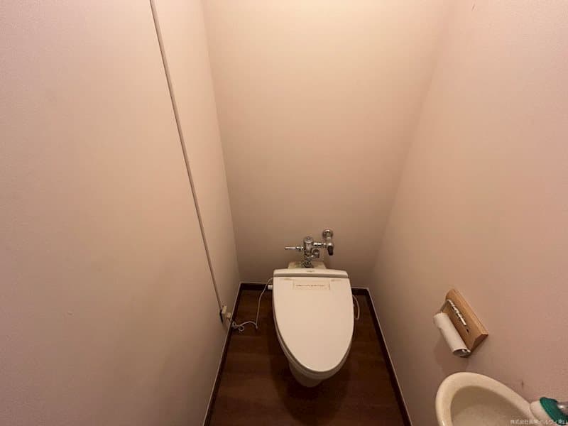 Room image 9