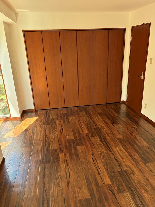Room image 14
