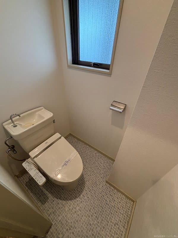 Room image 9