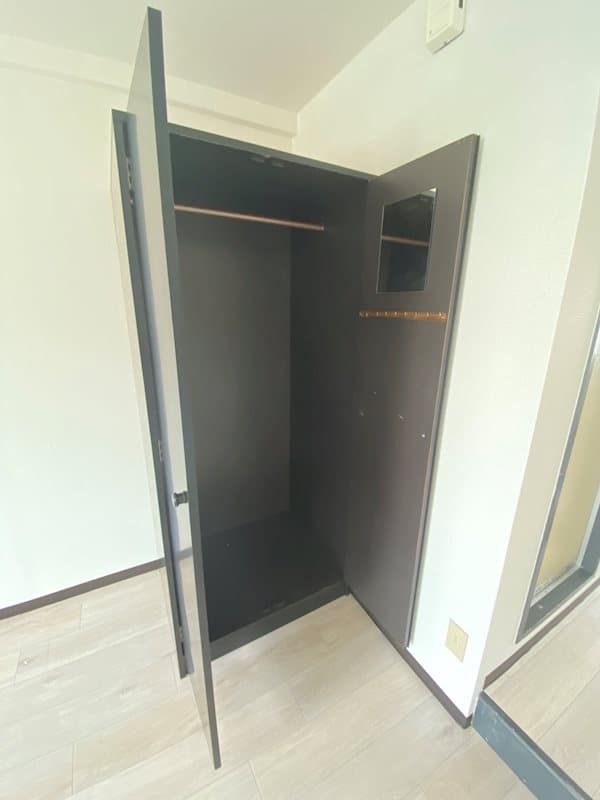 Room image 14