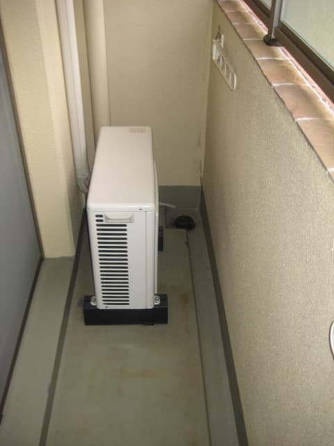 Room image 8