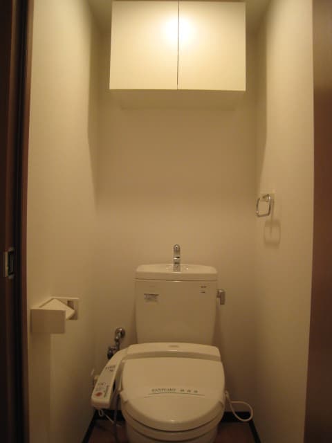 Room image 12
