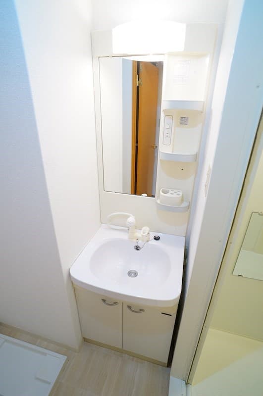 Room image 11