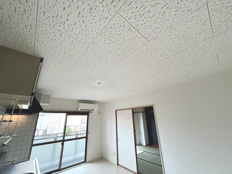 Room image 12