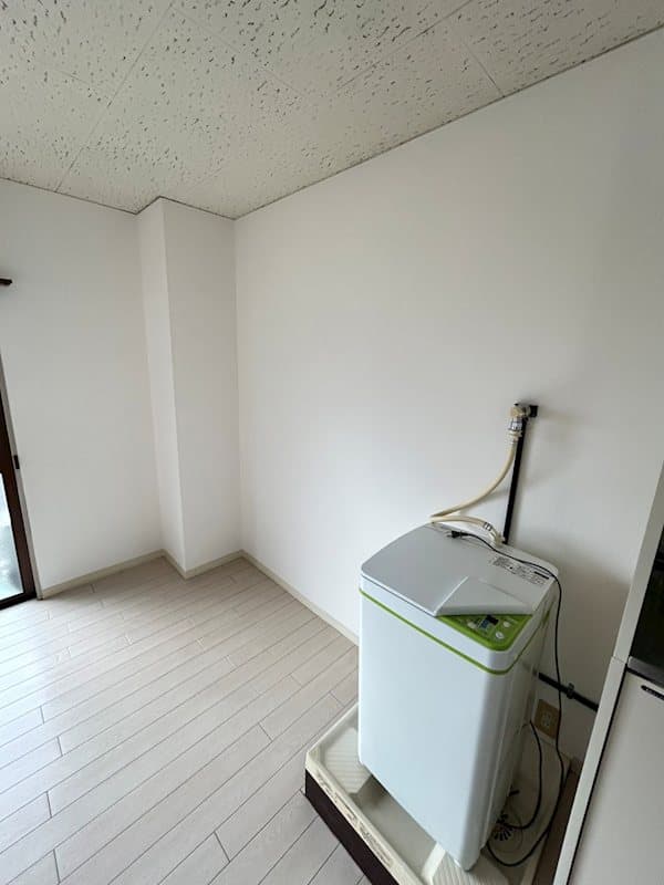 Room image 14