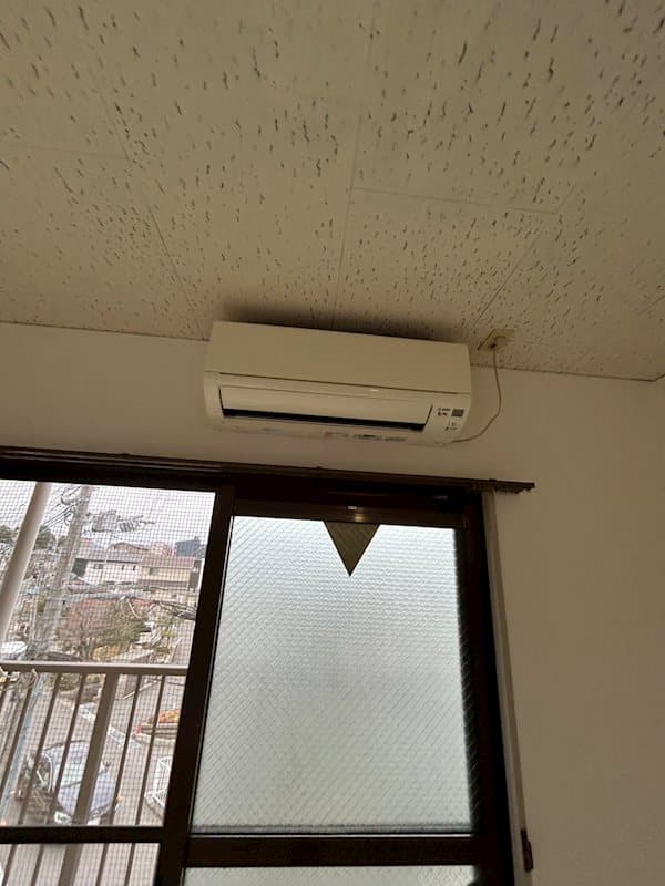 Room image 16