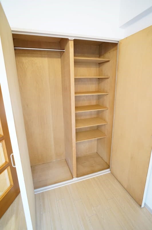 Room image 13