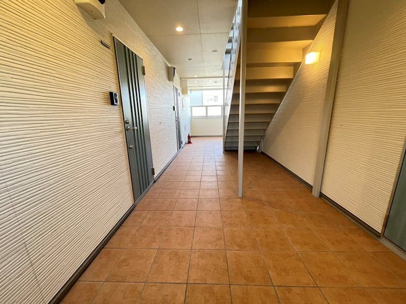 Room image 11