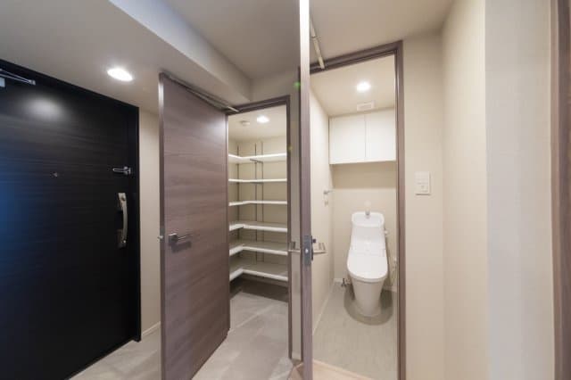 Room image 8