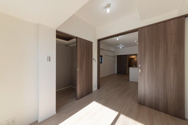 Room image 10