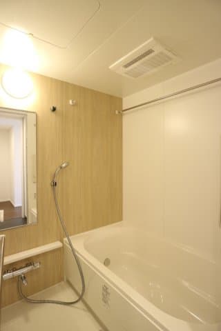 Room image 16