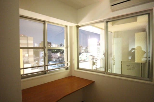 Room image 12