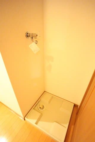Room image 15