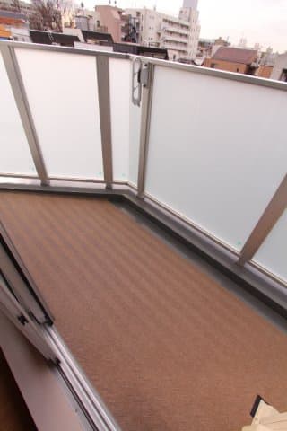 Room image 10