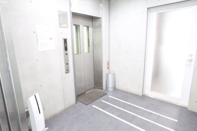 Room image 10