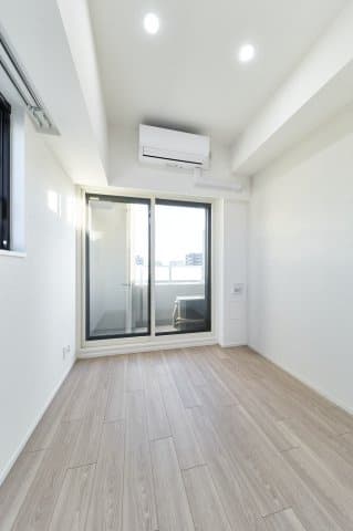 Room image 11